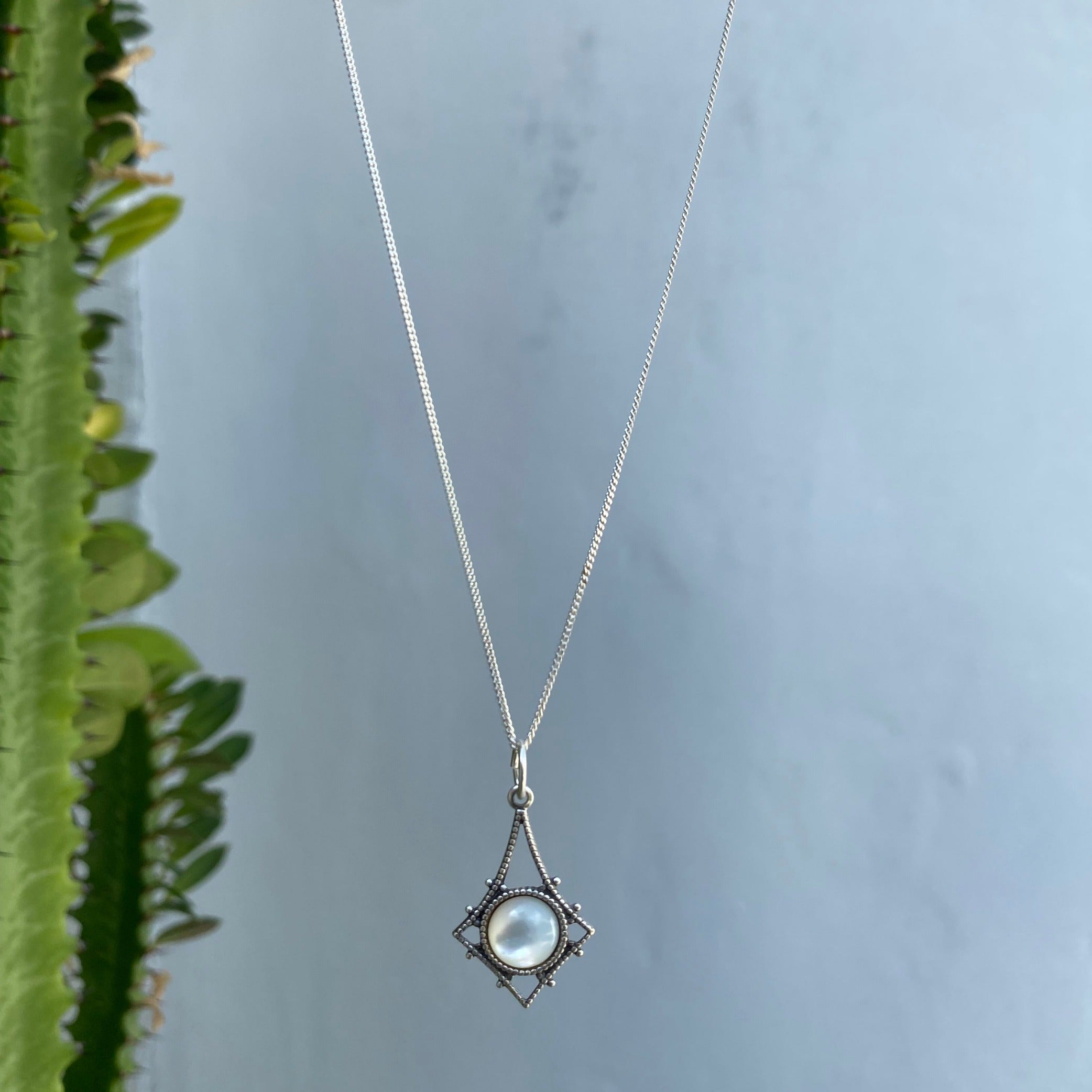 silver mother of pearl necklace