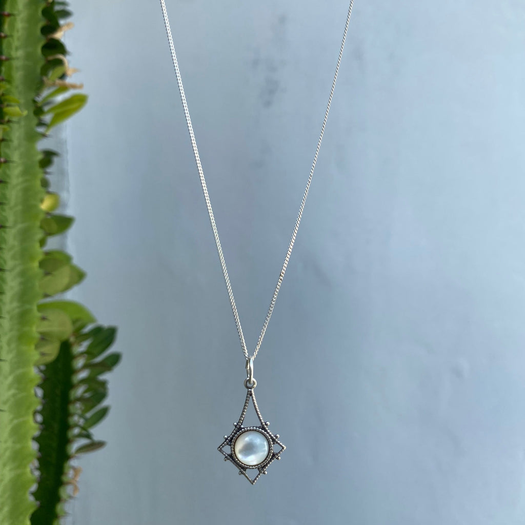 silver mother of pearl necklace