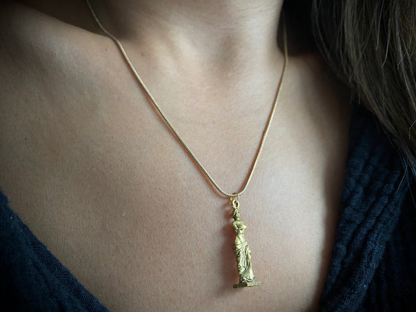 Aphrodite Gold Necklace