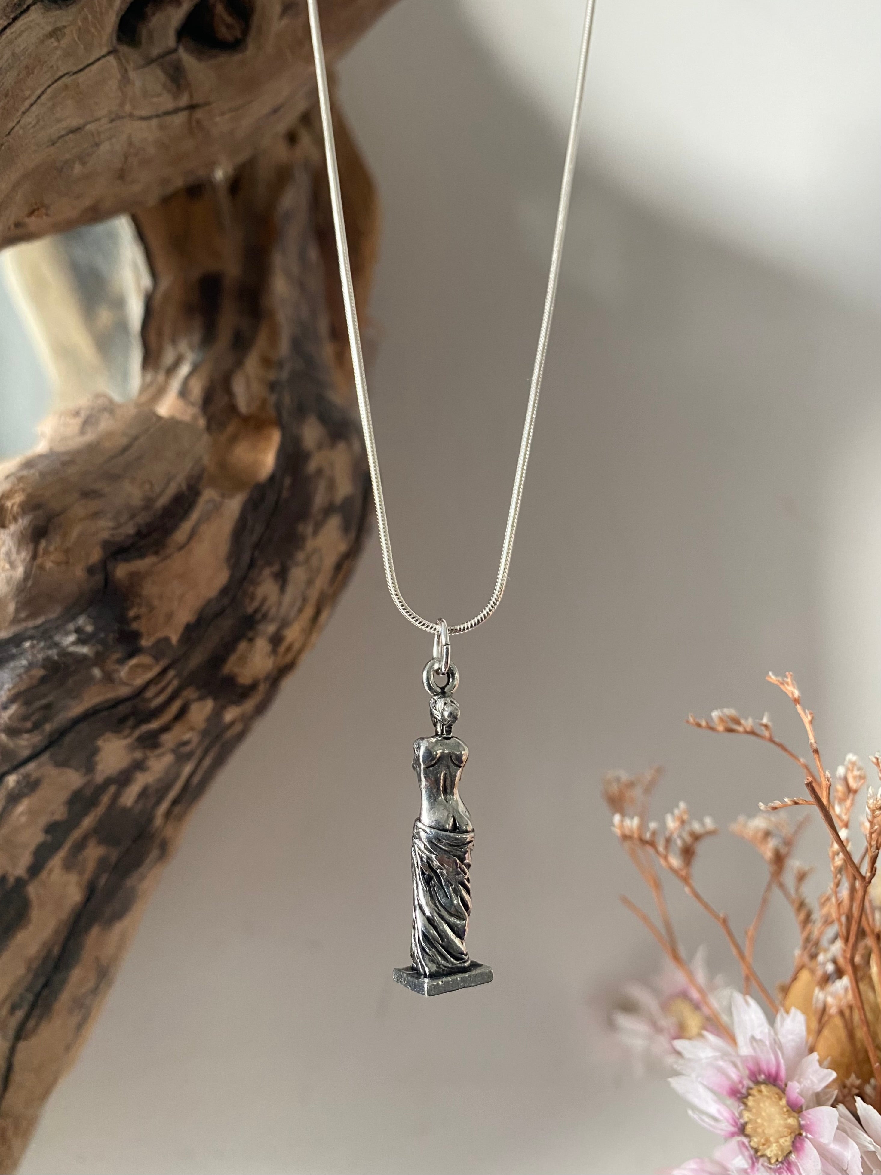 Aphrodite Silver Necklace