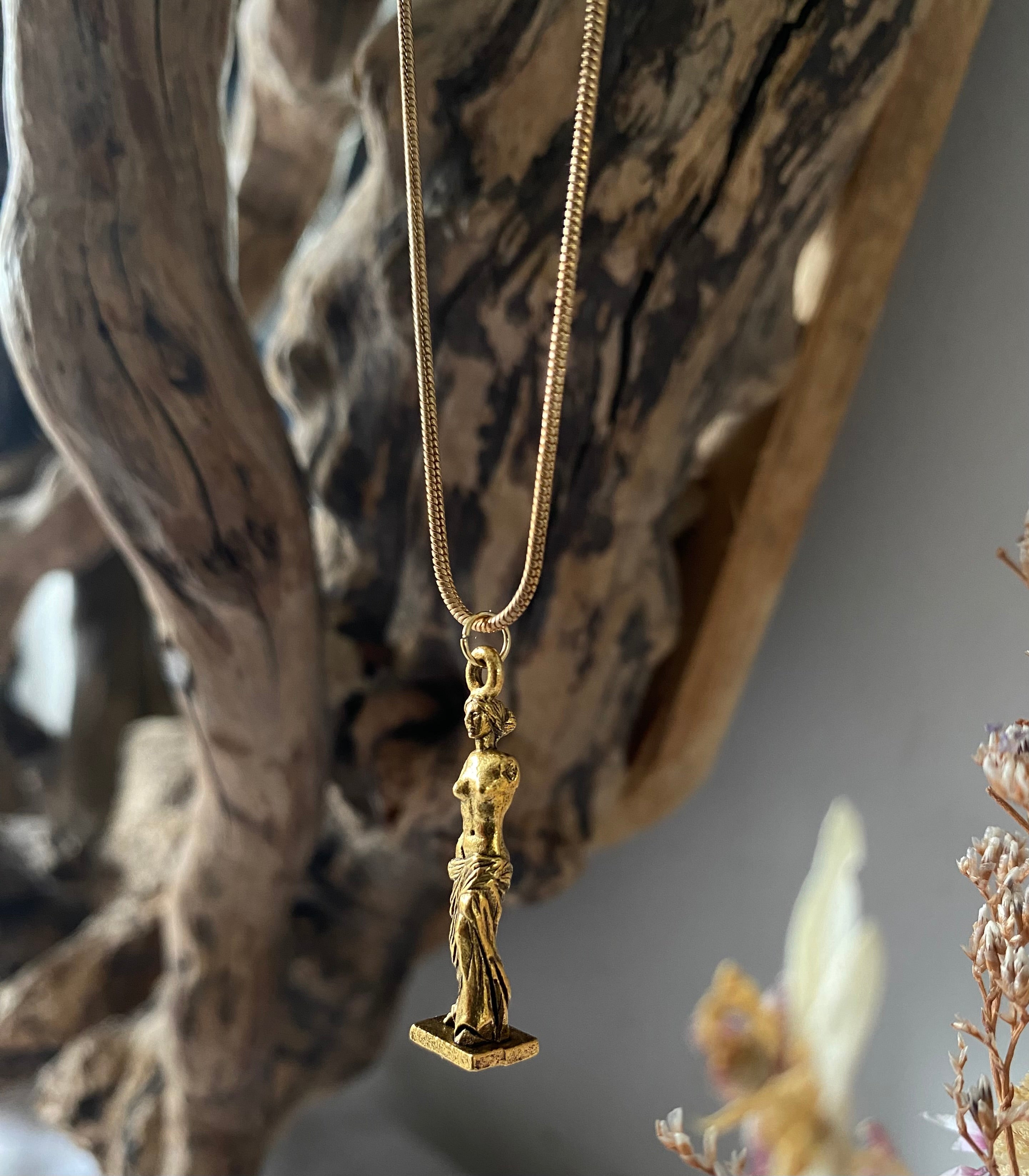 Aphrodite Gold Necklace