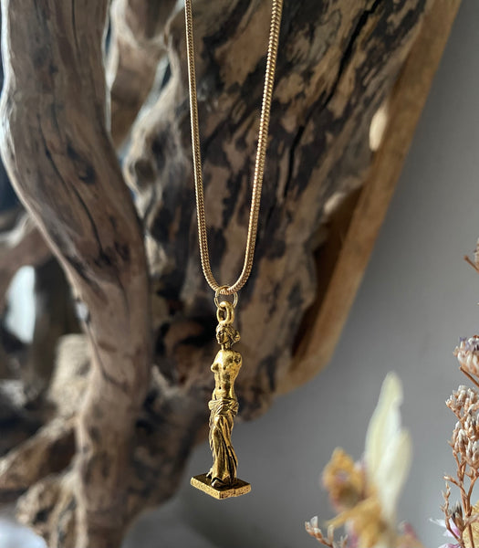 Aphrodite Gold Necklace