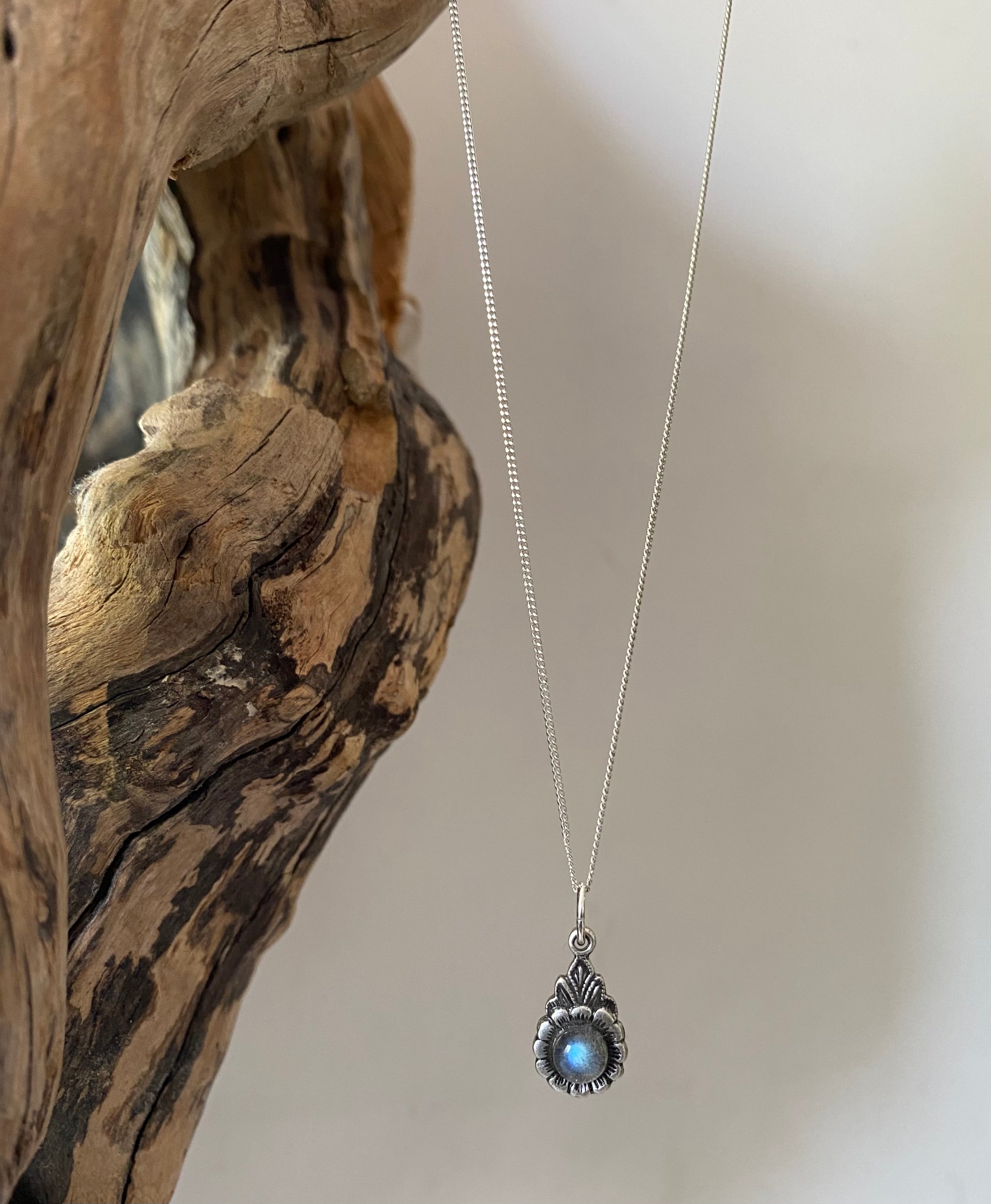 arabella silver labradorite necklace