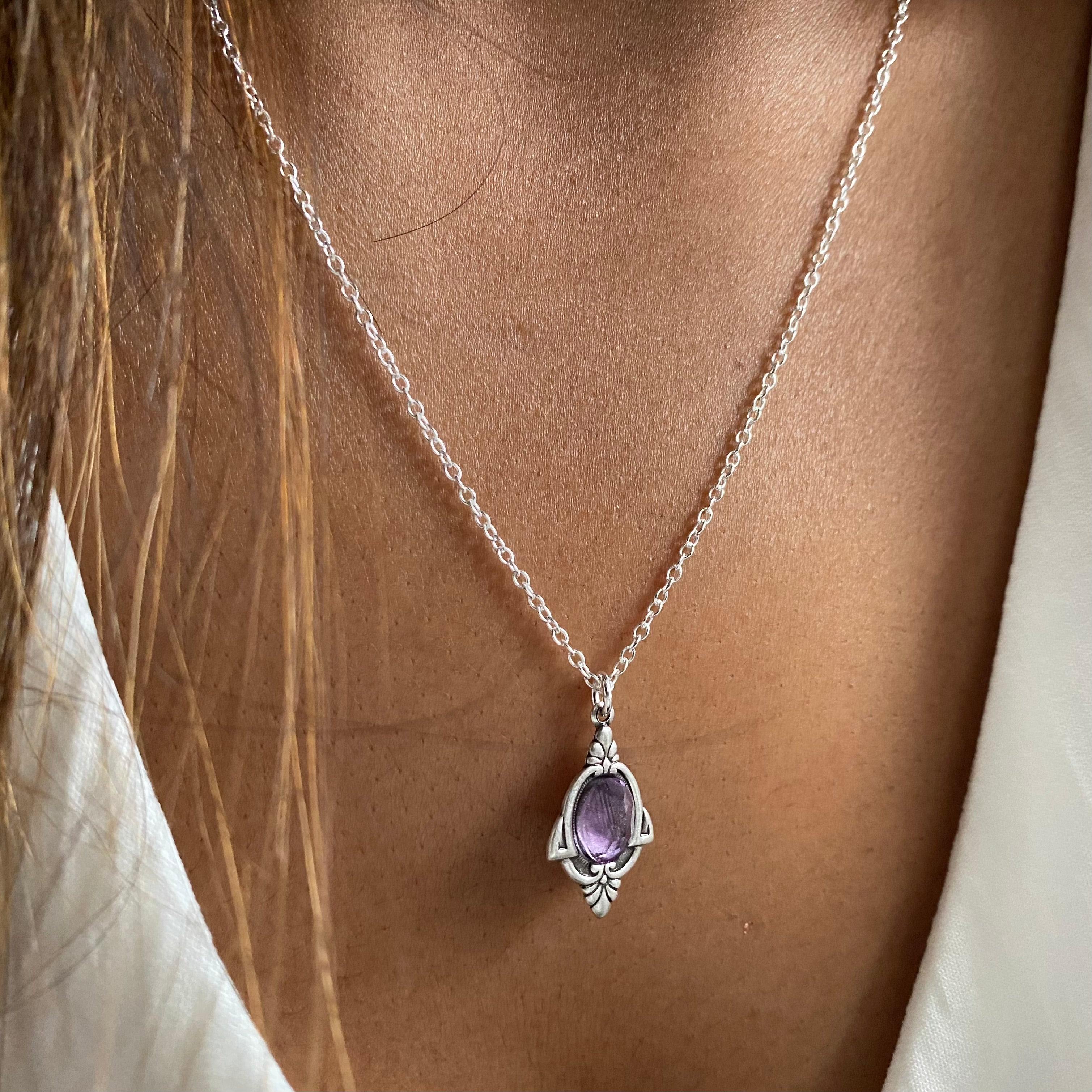 aria amethyst silver pendant