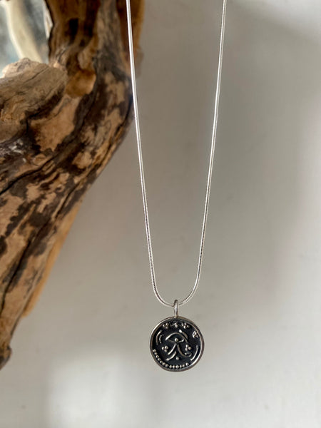 eye of horus necklace