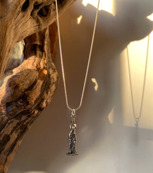Aphrodite Silver Necklace