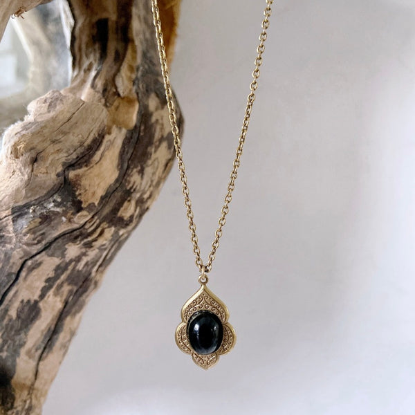 vintage onyx necklace