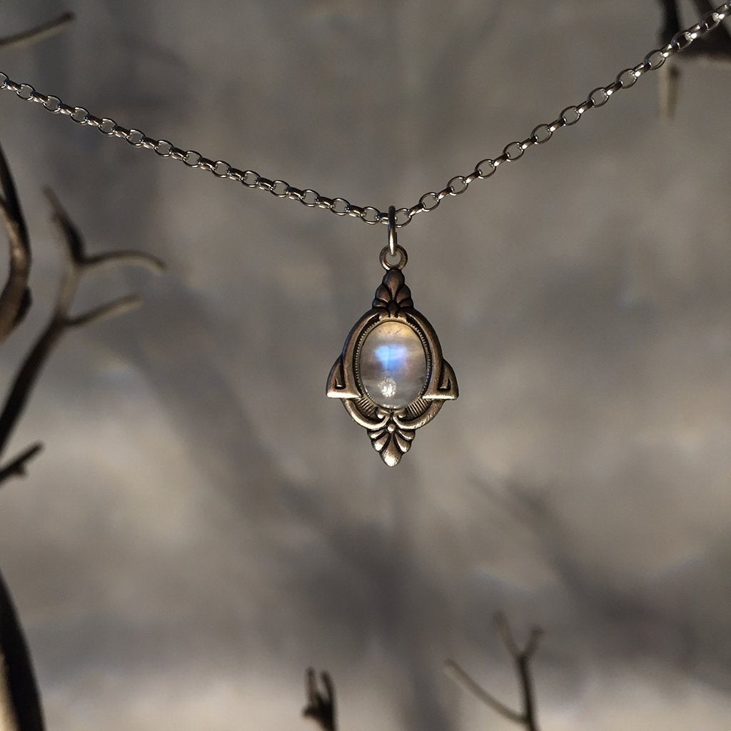 antique moonstone pendant necklace