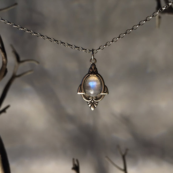 antique moonstone pendant necklace