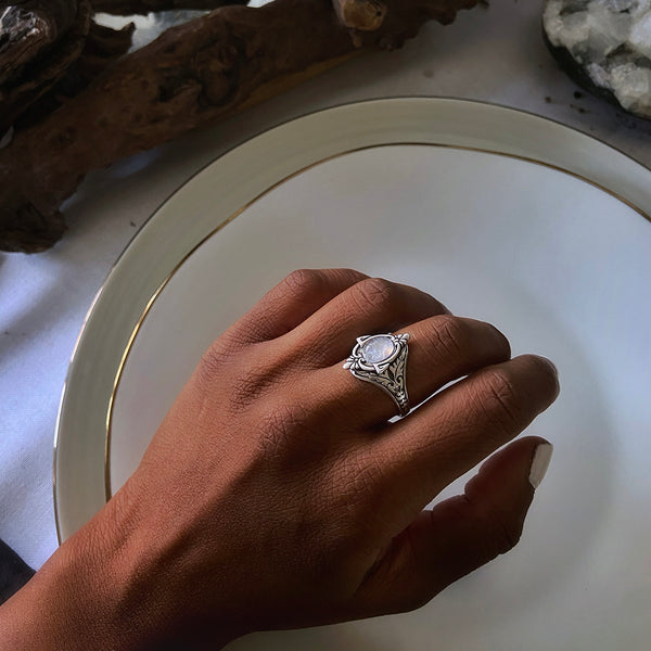 moonstone silver ring