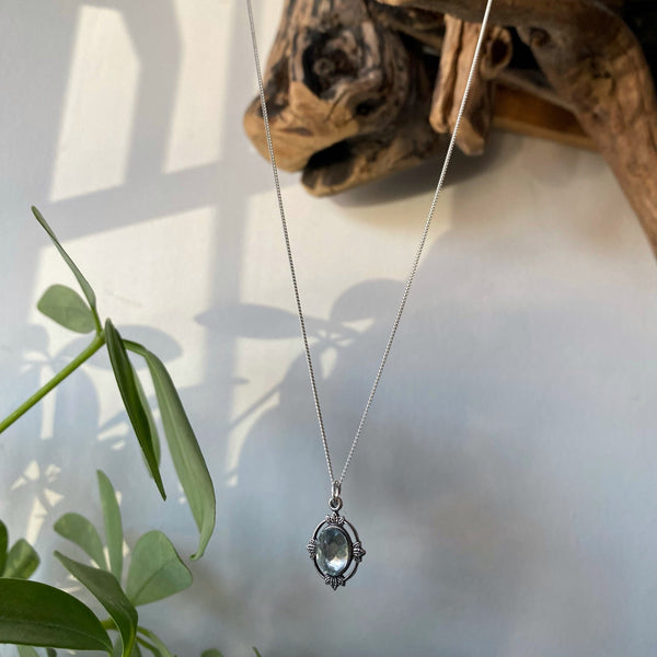isla silver necklace