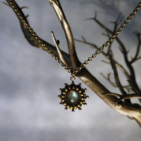 luna siya labradorite necklace