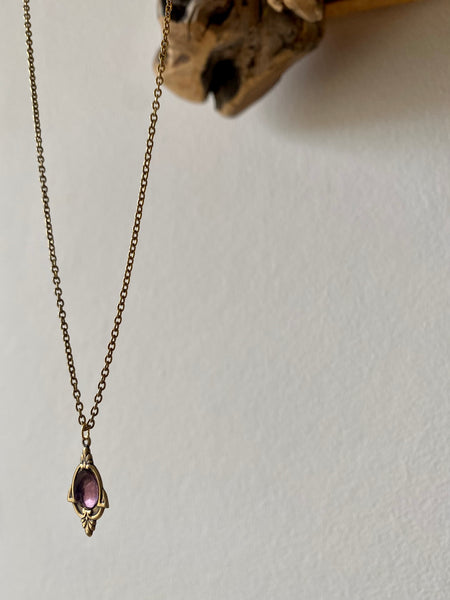 aria amethyst gold necklace