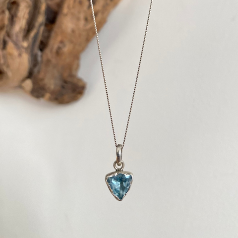 kai blue topaz necklace