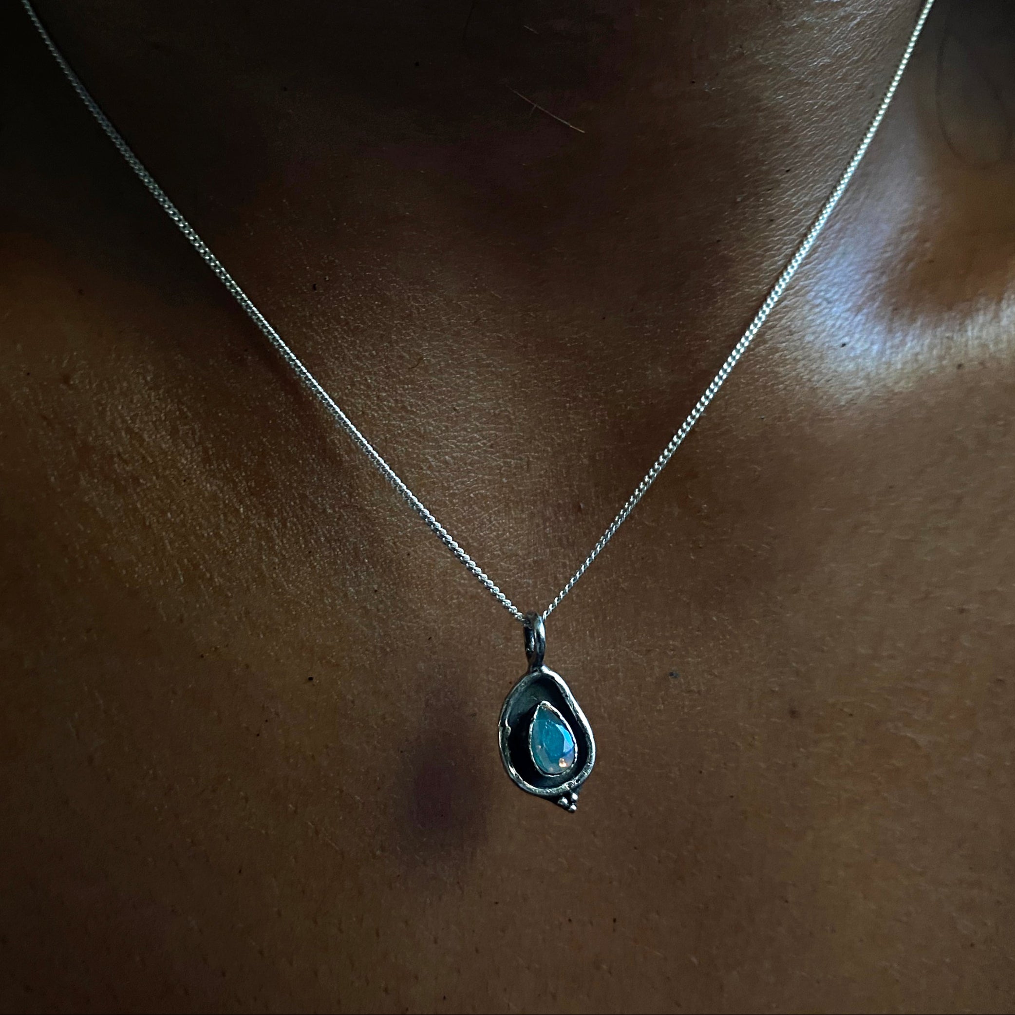 opal welo necklace