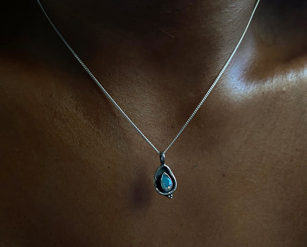 opal welo necklace