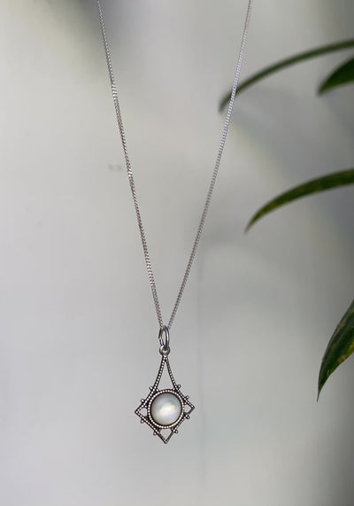 ophelia silver pearl necklace