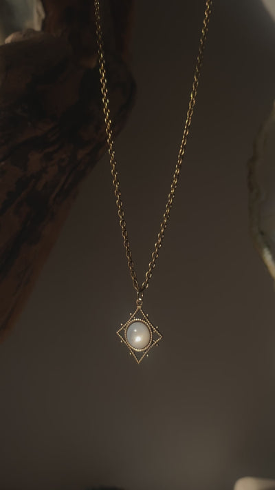 ophelia gold pearl necklace