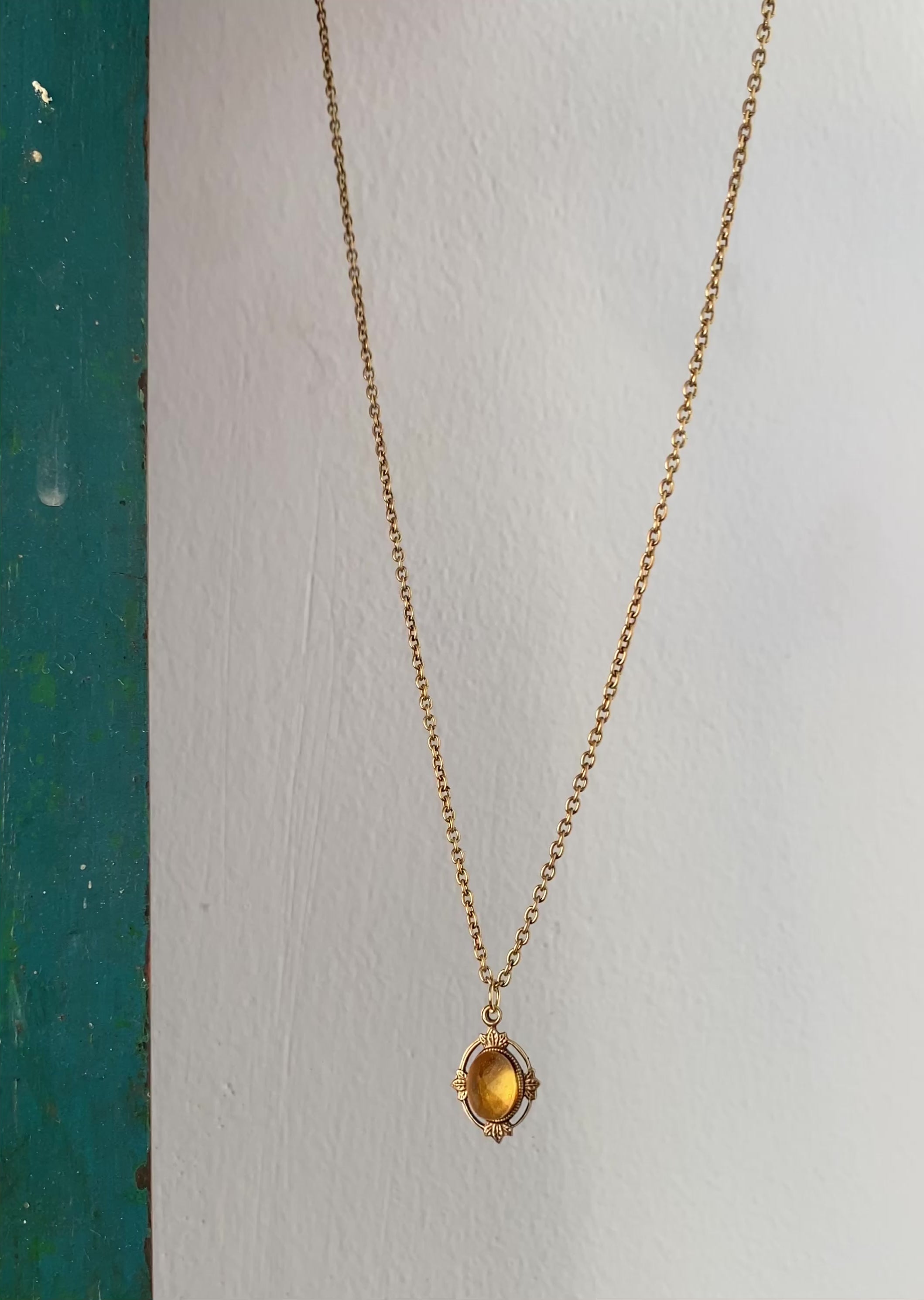 isla antique gold necklace