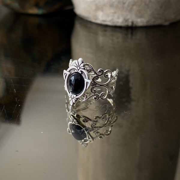Aria Ornate Silver Onyx Ring