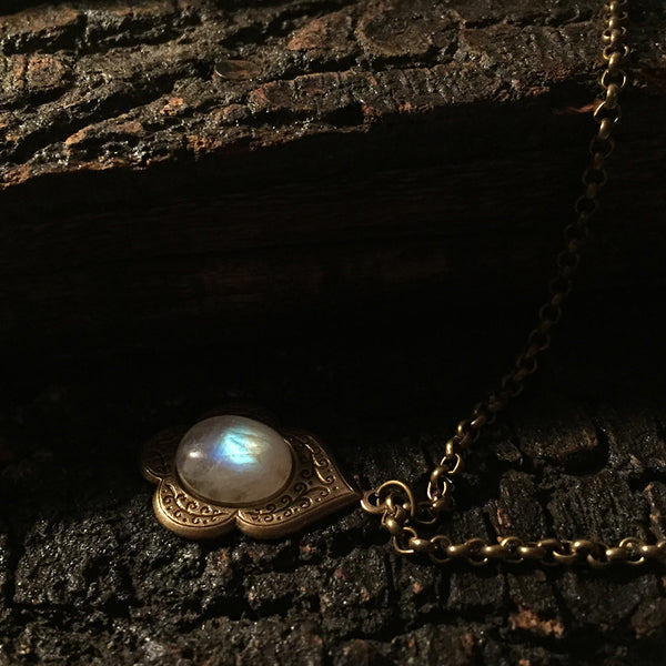 mara moonstone necklace