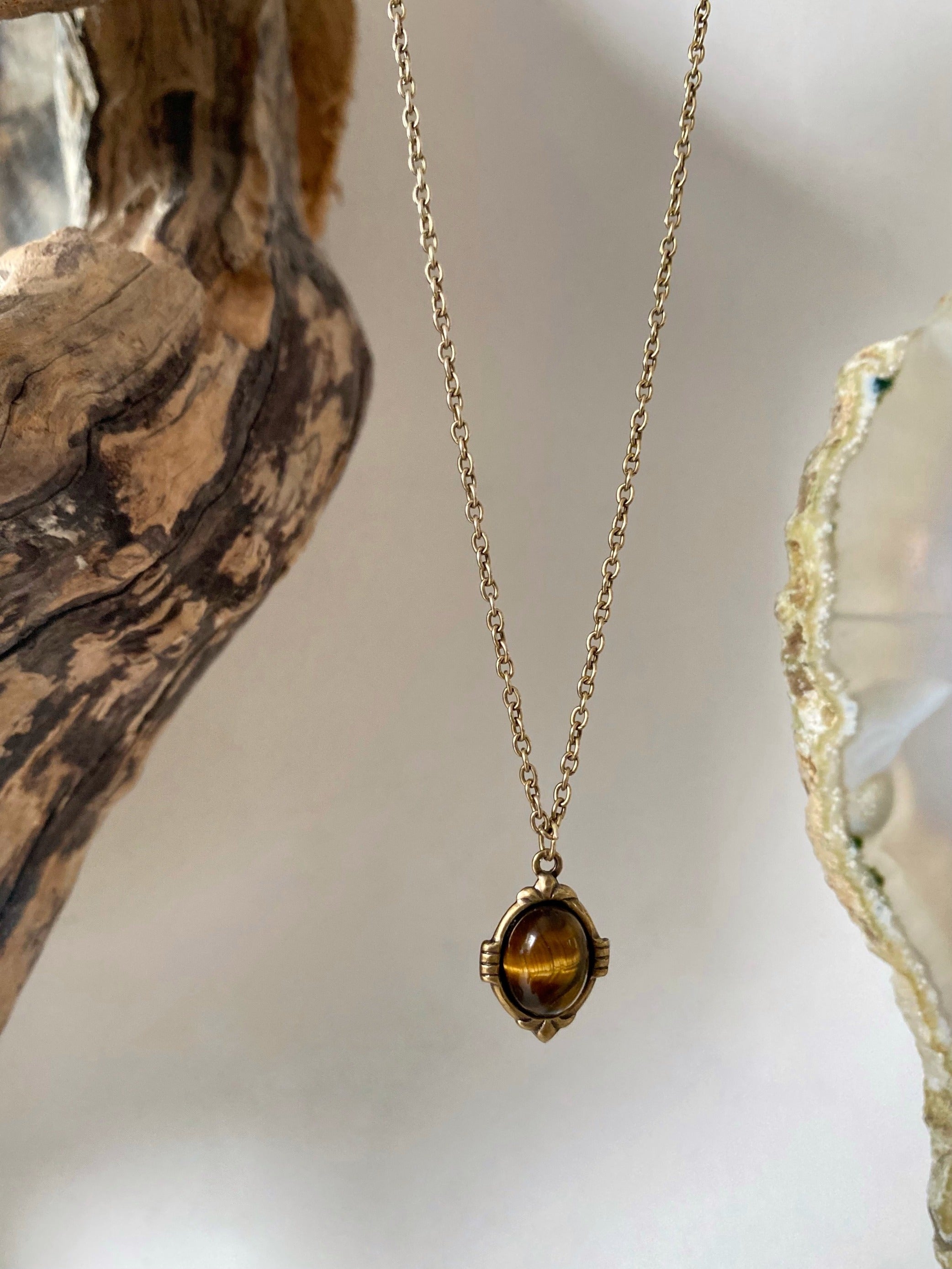 vintage tiger eye necklace